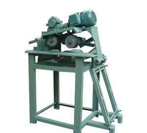 專業生產制作多種新型木工機械圖片_高清圖_細節圖-河北首泰機床制造 -